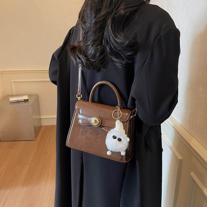 Women's Stylish Shoulder Messenger Bag - Trendy Designs for Modern Women - Buy Center