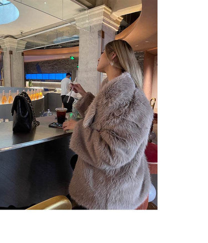 Buycenter Medium Length Fox Fur Coat - Stylish Street Trendsetter - Buy Center