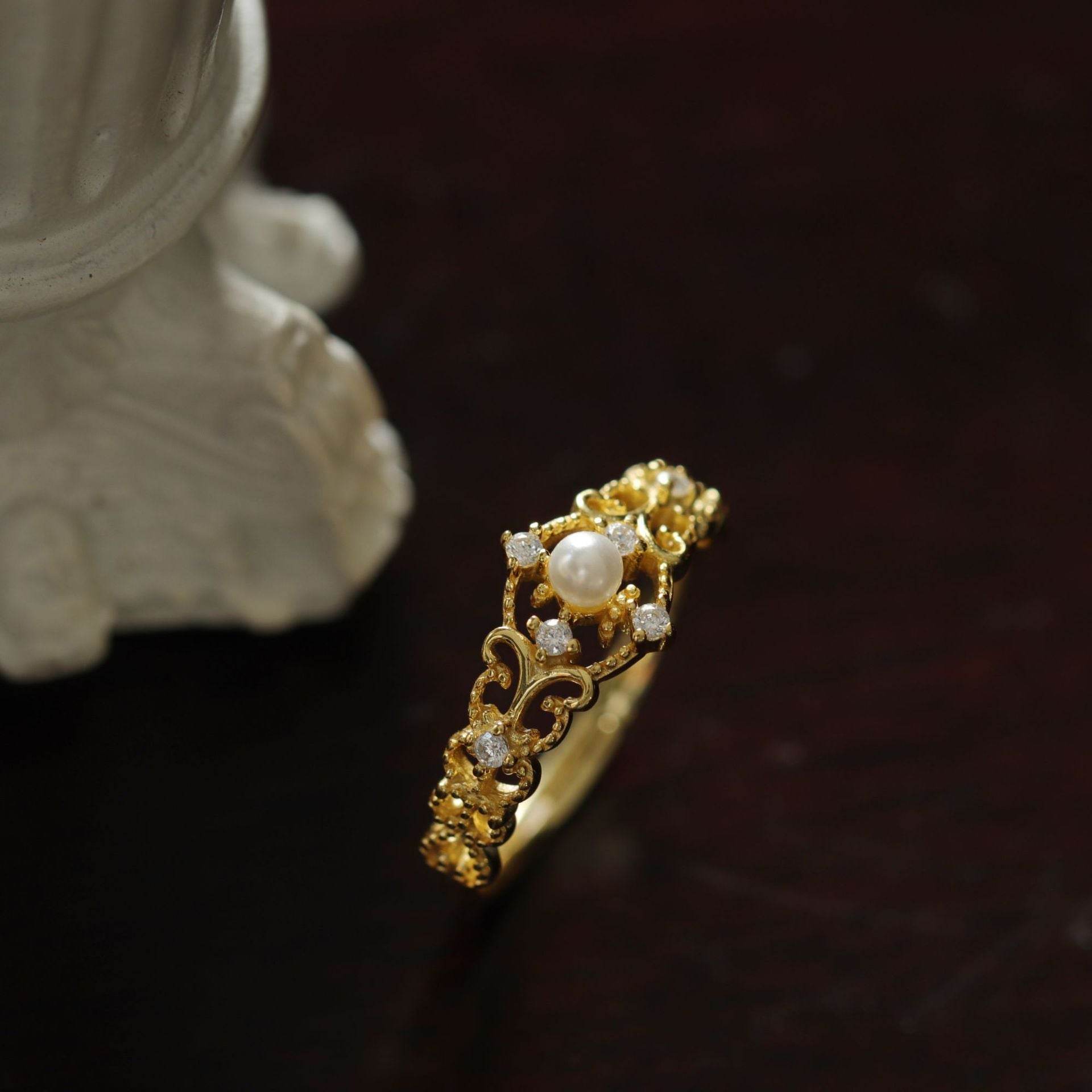 Women's Gold Plated Antique Hollow Ring - Elegant Geometric Design 2025 - Buy Center