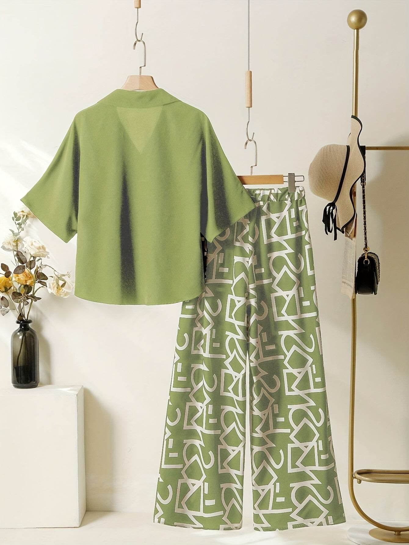 Elegant Women's Commuter Set - Batwing Sleeve V-Neck Top & Pants - Buy Center