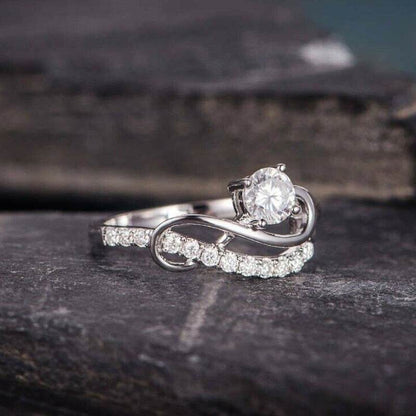 Buy Center Female Line Round Ring - Zircon Inlaid White Gold Design - Buy Center