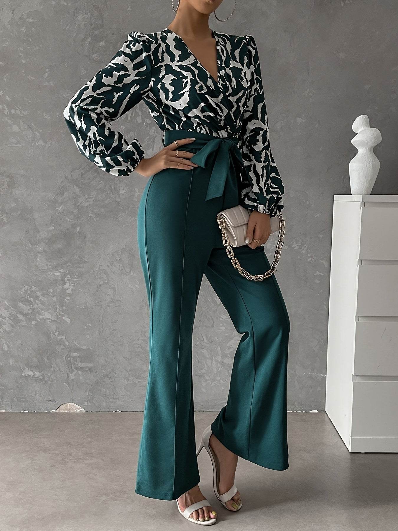 Women's V-Neck Fashion Print Top and Flared Pants Set - Fall Style - Buy Center