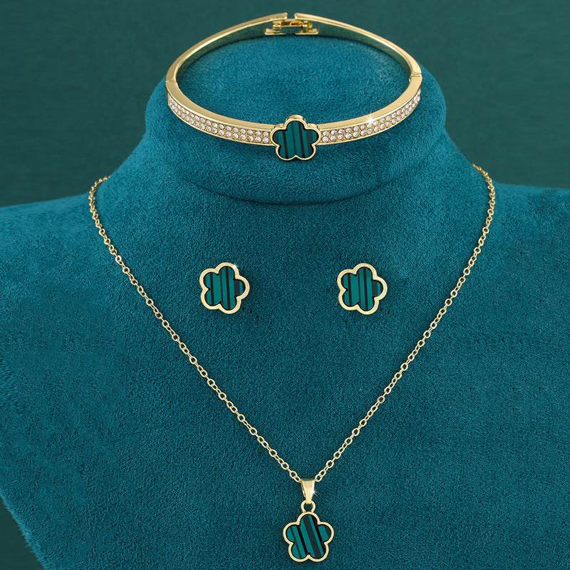 Lucky Five Petal Flower Jewelry Set - Elegant Modern Fashion Accessory - Buy Center