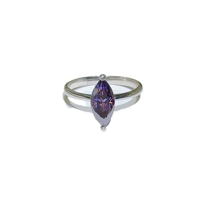 Classic Purple Horse Eye Moissanite Ring - Elegant U-Shaped Design - Buy Center