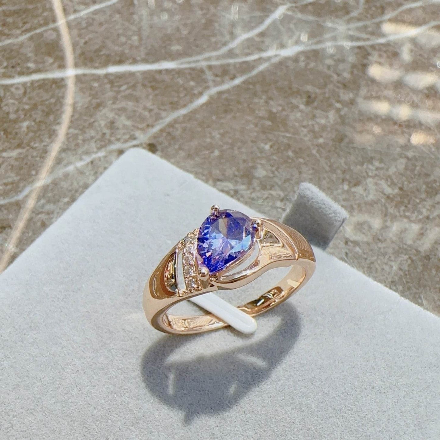 BuyCenter Rose Gold Zircon Ring - Vintage Floral Geometry Jewelry - Buy Center