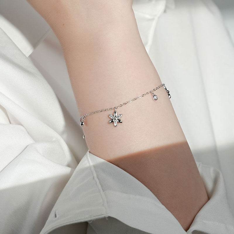 Sterling Silver Moissanite Flower Bracelet - Elegant Gift for Women - Buy Center