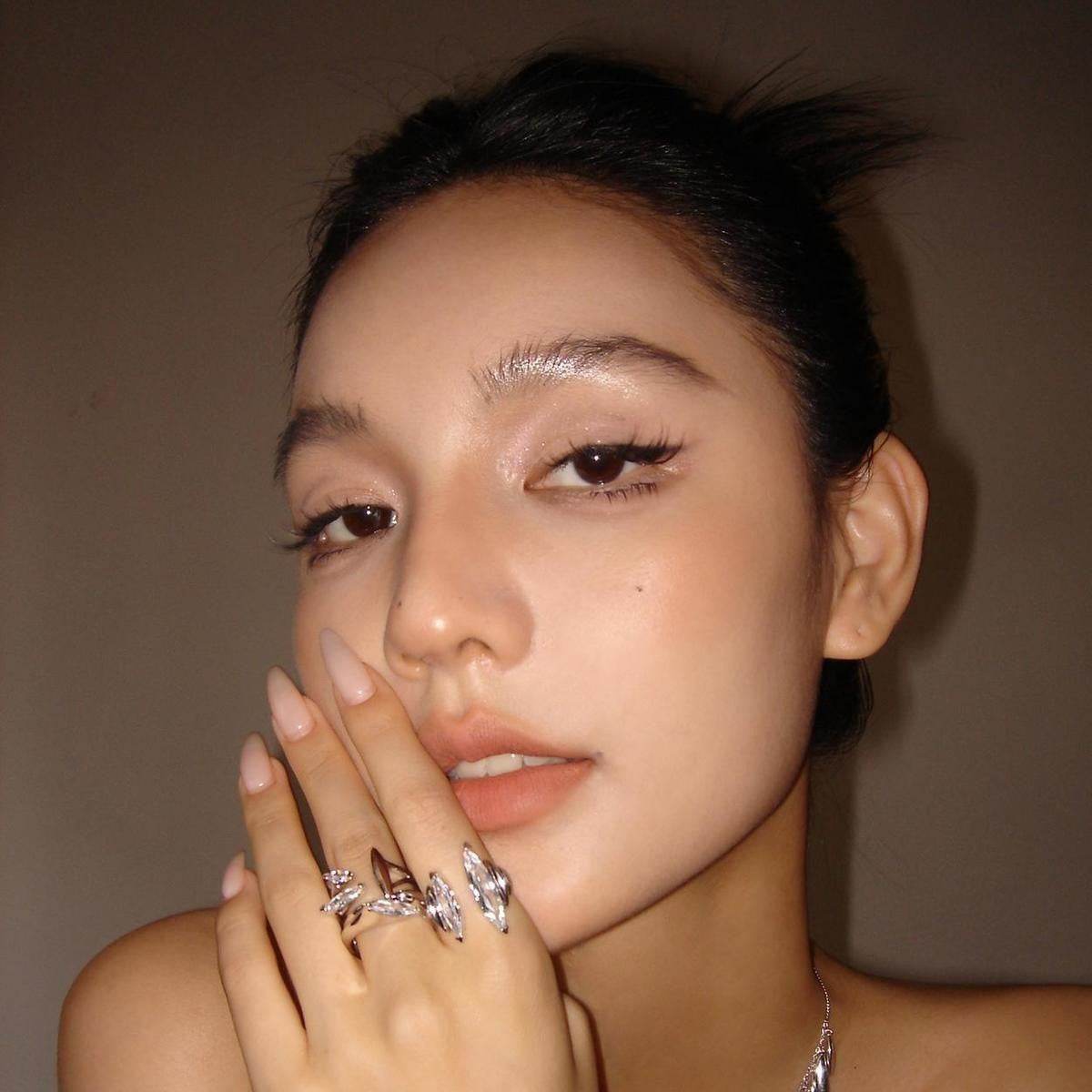 Elegant U-Shaped Zircon Ring - Stylish Design for Every Occasion - Buy Center