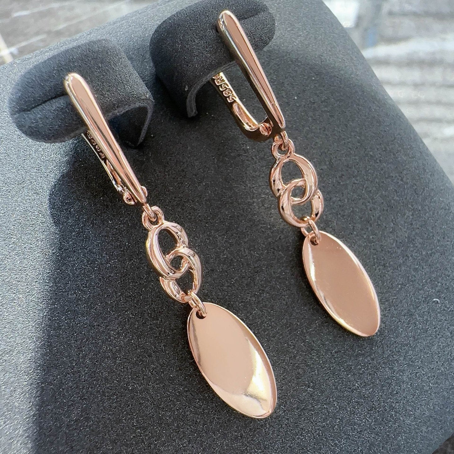 Women's Geometric Copper Earrings - Stylish Pendant Design for 2025 - Buy Center