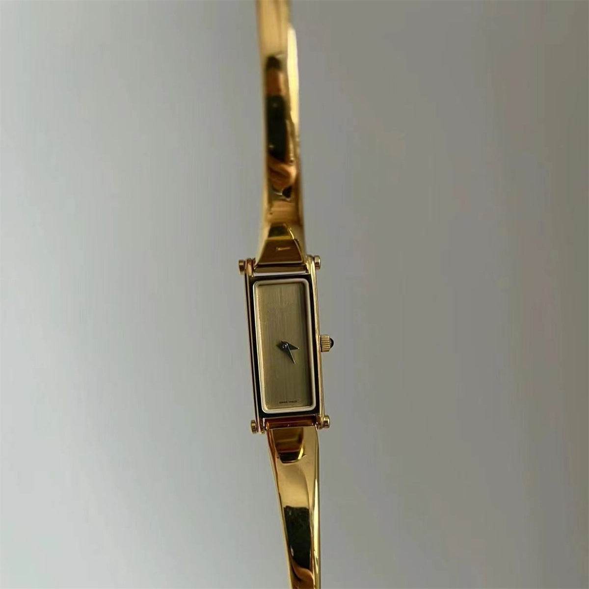 Elegant Women's High-Looking Art Watch - Stylish Rectangle Design 2025 - Buy Center
