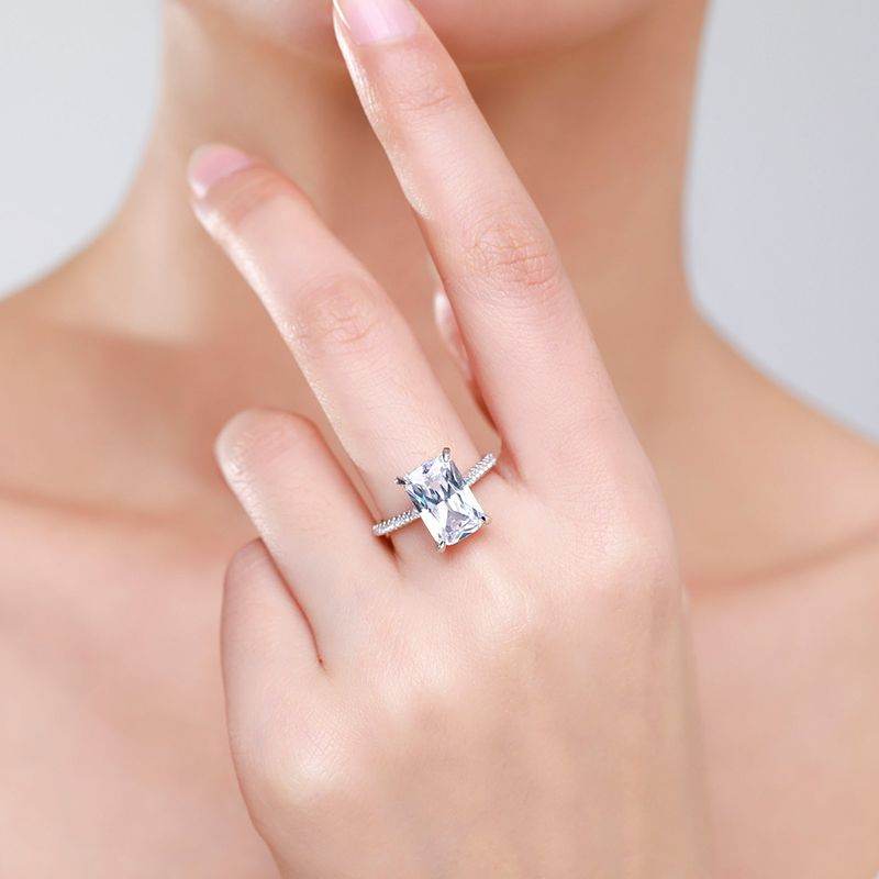 Buycenter S925 Sterling Silver Ring - Elegant Simulation Diamond Design - Buy Center