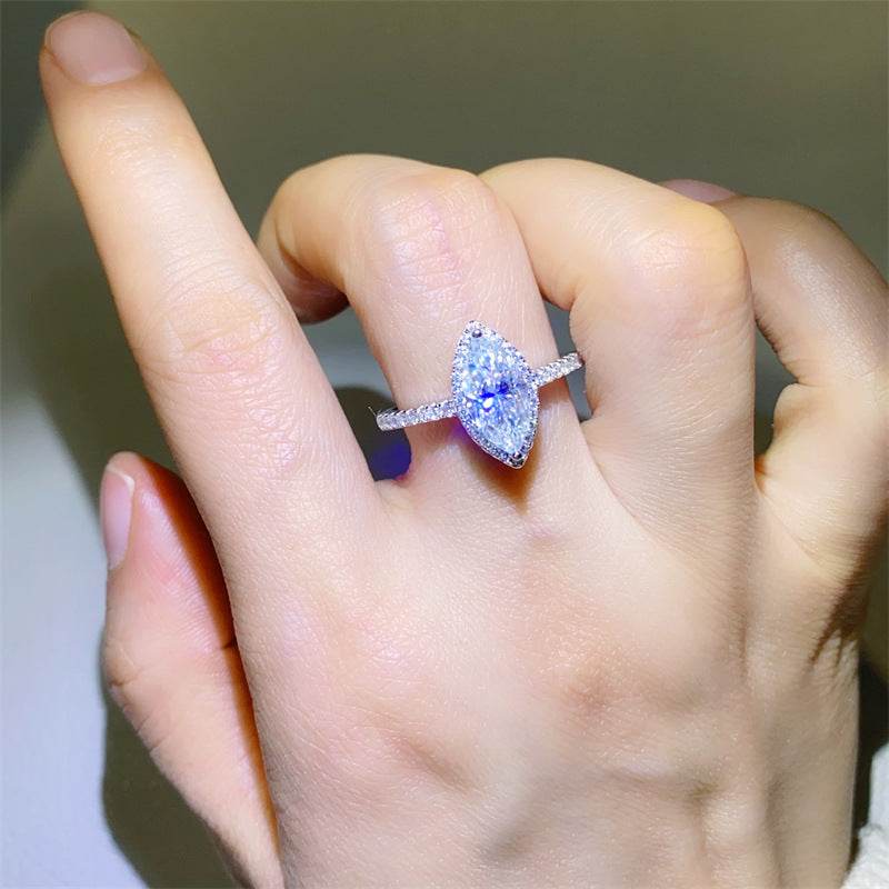 Classic Purple Horse Eye Moissanite Ring - Elegant U-Shaped Design - Buy Center