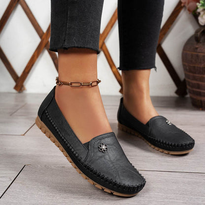 Plus Size Retro Flat-Heeled Shoes for Women - Stylish and Comfortable - Buy Center