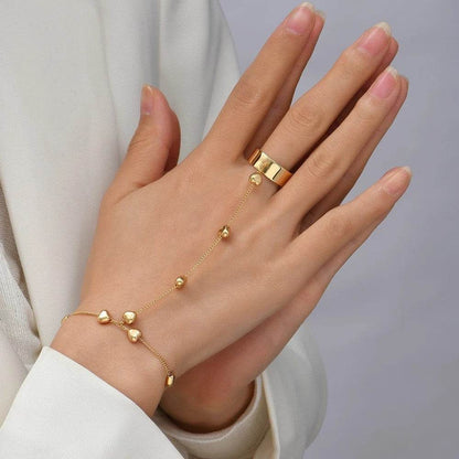 Buy Center Creative Finger Love Chain Bracelet - Elegant Gold Designs - Buy Center