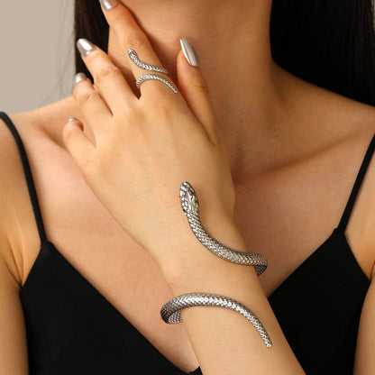 Buycenter Snake-Shaped Fashion Ring - Personalized Women's Jewelry - Buy Center