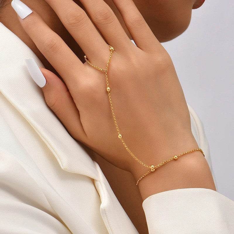 Buy Center Creative Finger Love Chain Bracelet - Elegant Gold Designs - Buy Center
