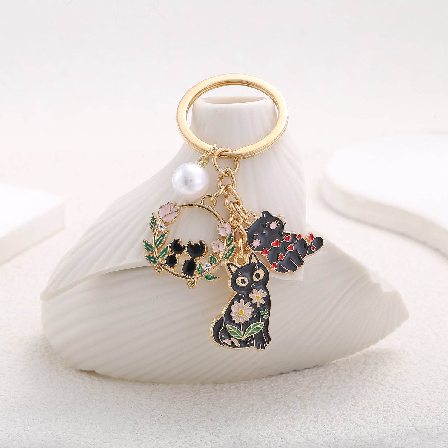 Cute Black Cat Wreath Pearl Keychain - Stylish Pendant for Cat Lovers - Buy Center
