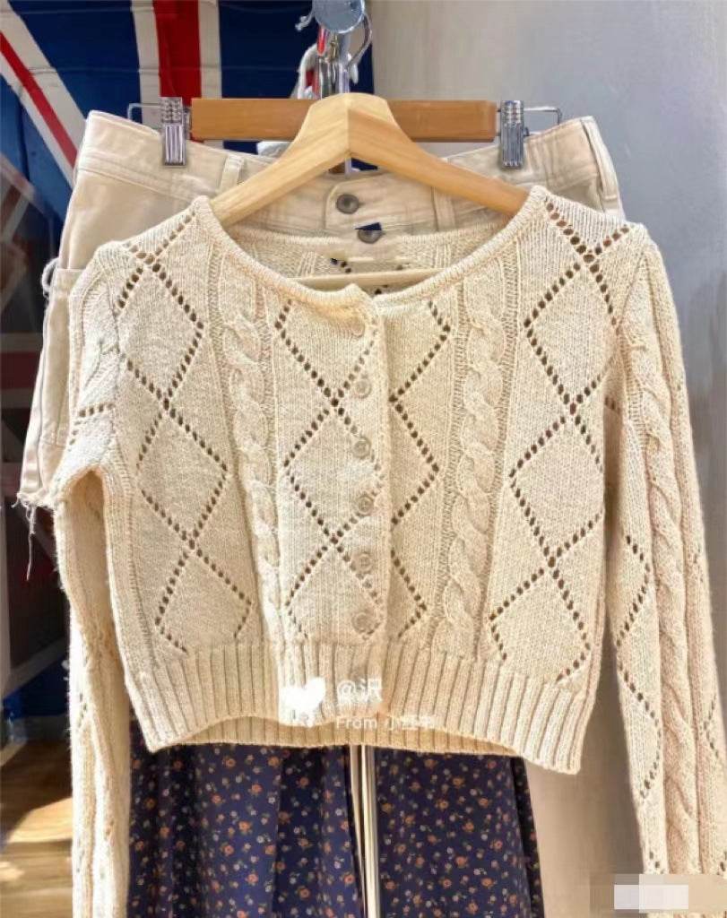 Retro High Waisted Sweater for Women - Slimming Long Sleeve Style - Buy Center