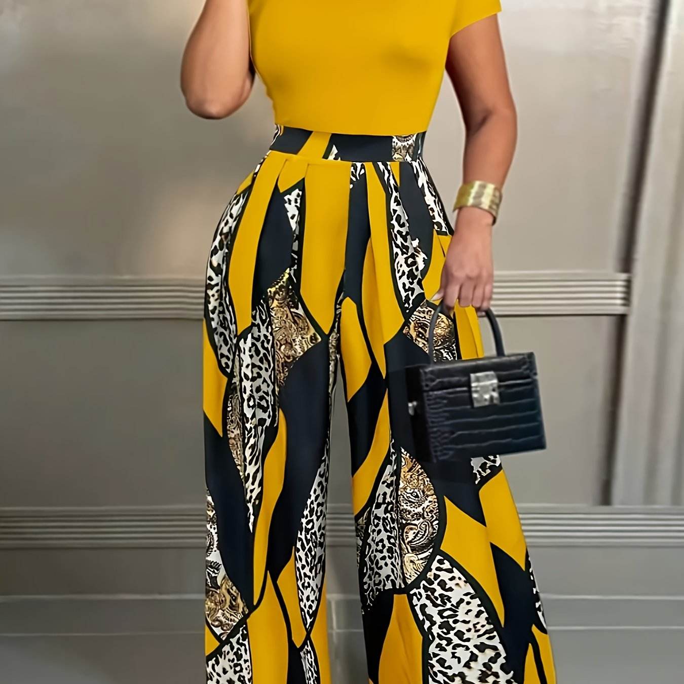 Elegant Two-Piece Set: Fitted T-Shirt & Loose Trousers for Summer - Buy Center