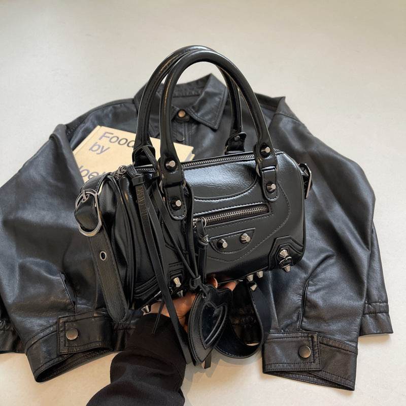 Buycenter Portable Tassel Crossbody Bag - Stylish Shoulder Tote for All Occasions - Buy Center