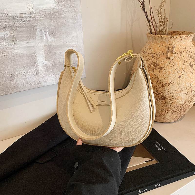 Stylish Women's Shoulder Messenger Bag - Chain Detail, 5 Trendy Colors - Buy Center