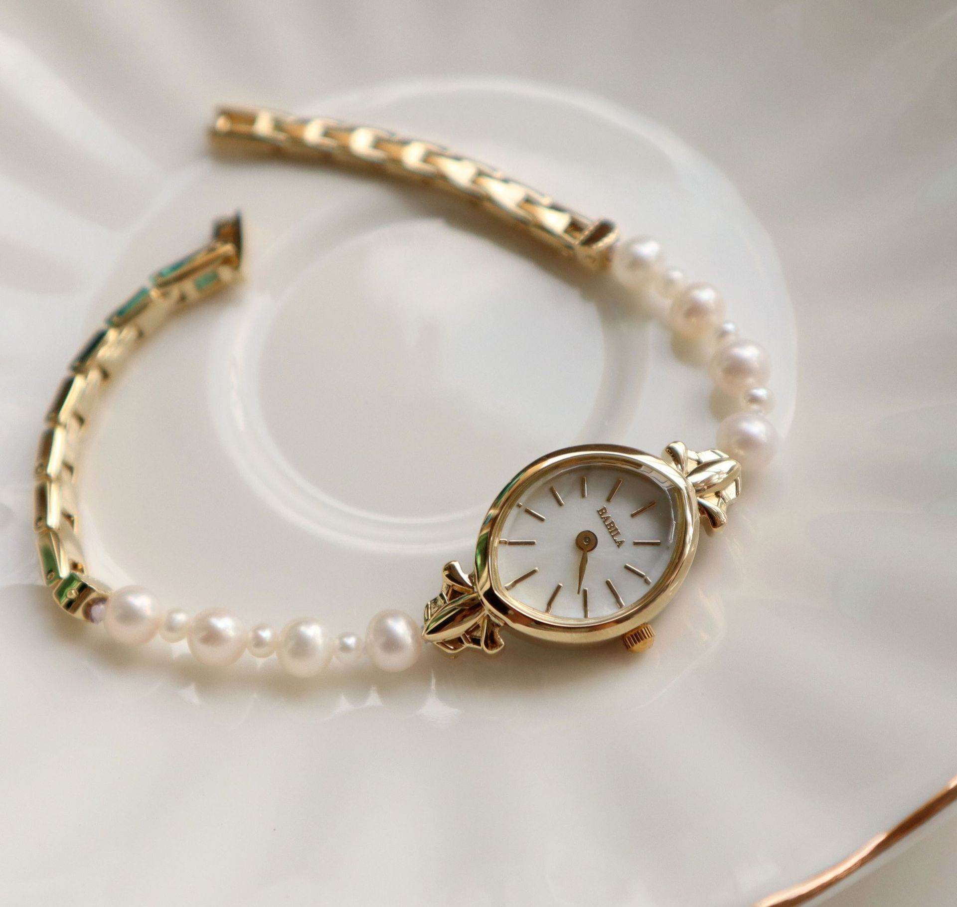 Exquisite Freshwater Pearl Watch Bracelet - Elegant Quartz for Women - Buy Center