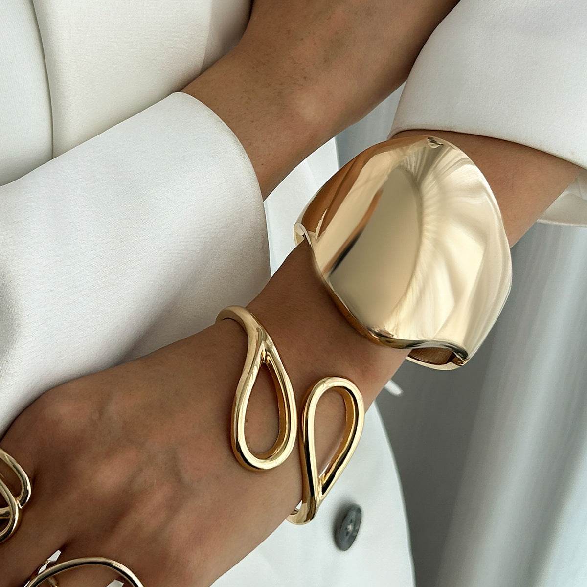 Elegant Metal Irregular Glossy Spring Bracelet & Ring Jewelry Set - Buy Center