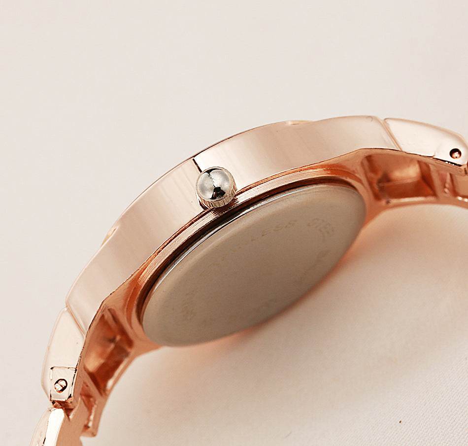 Elegant Round Dial Watch Bracelet - Luxury Timepiece for Fashion-Forward Ladies - Buy Center