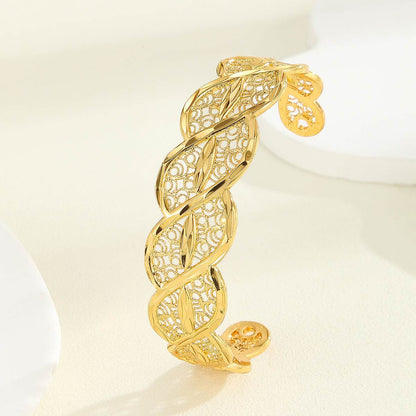 Buycenter 18K Gold Plated Diamond Pattern Bracelet - Vintage Women's Jewelry - Buy Center