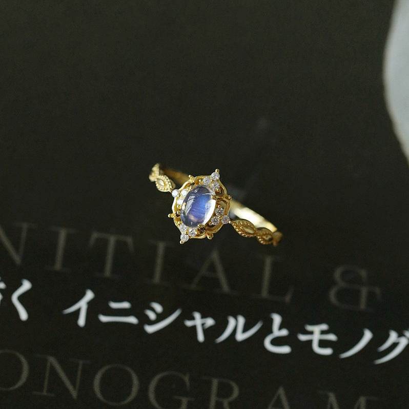 Superior Retro Geometric Engagement Ring - Gold & White Gold Options - Buy Center