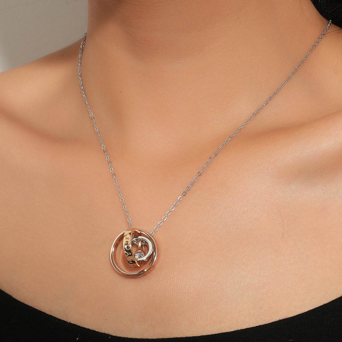 Elegant Rhinestone Heart Necklace - Timeless Pendant Jewelry for 2025 - Buy Center