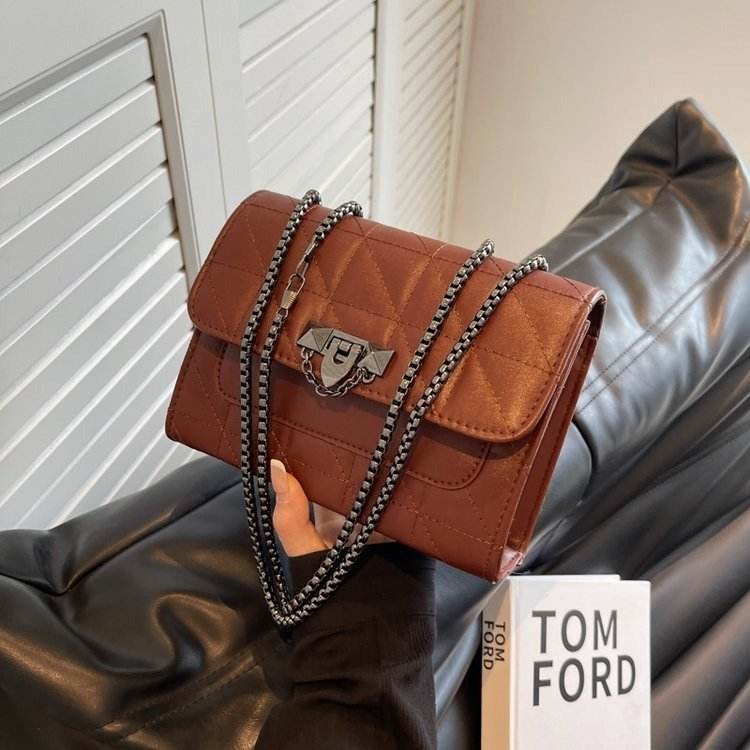 Fashion Messenger Bag for Women - Trendy Chain Lock Shoulder Bag 2025 - Buy Center