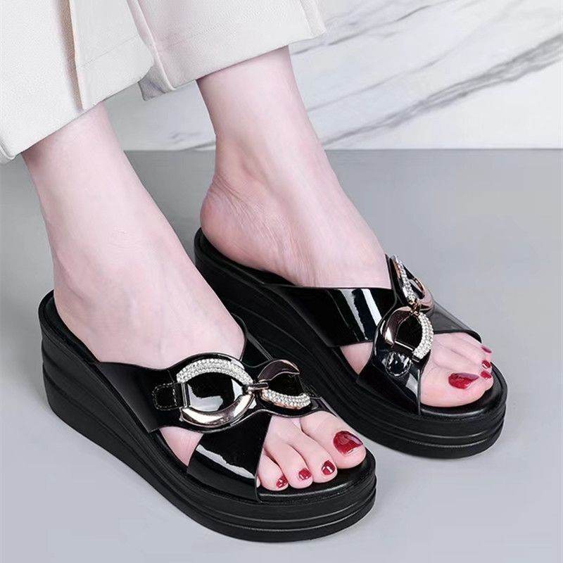 Thick Bottom Women's Wedgy Slippers - Stylish Round Toe Design for Comfort - Buy Center