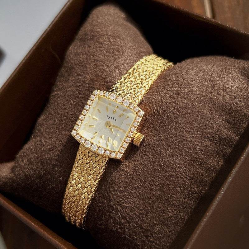 Mini Delicate Square Women's Quartz Watch - Gold Mesh & Retro Style - Buy Center