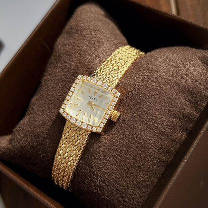 Mini Delicate Square Women's Quartz Watch - Gold Mesh & Retro Style - Buy Center