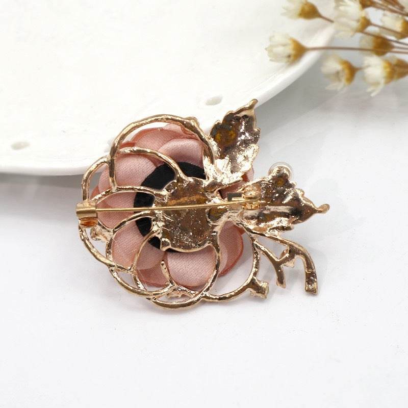 Elegant Fabric Roses Flower Brooch - Stylish Floral Accessory for 2025 - Buy Center