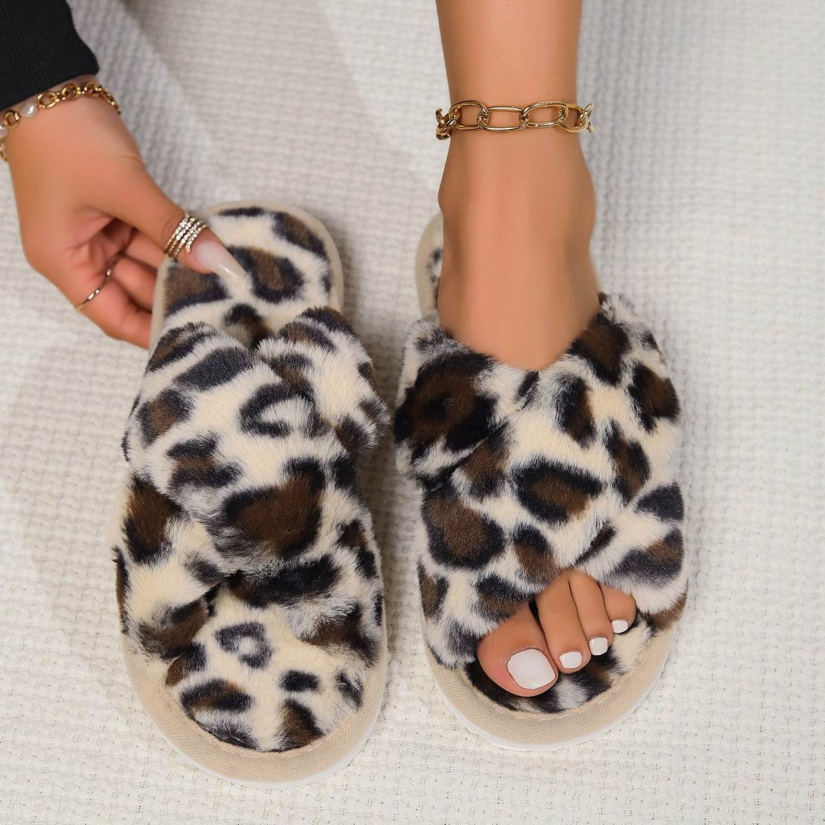 Women's Non-Slip Slippers - Trendy Plush Home Footwear for Comfort - Buy Center