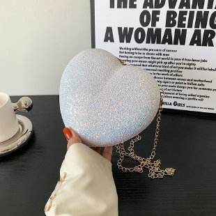 Love Chain Crossbody Handbag - Stylish Sequin Design for Valentine’s Day - Buy Center