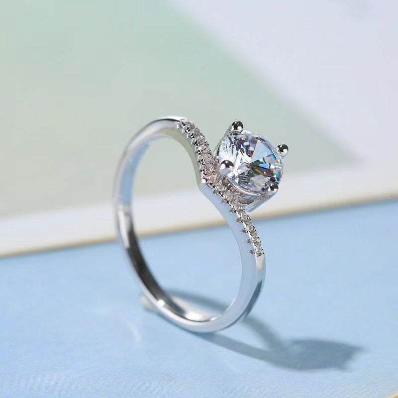 Buycenter S925 Silver Simulated Moissanite Ring - Elegant Crown Design - Buy Center