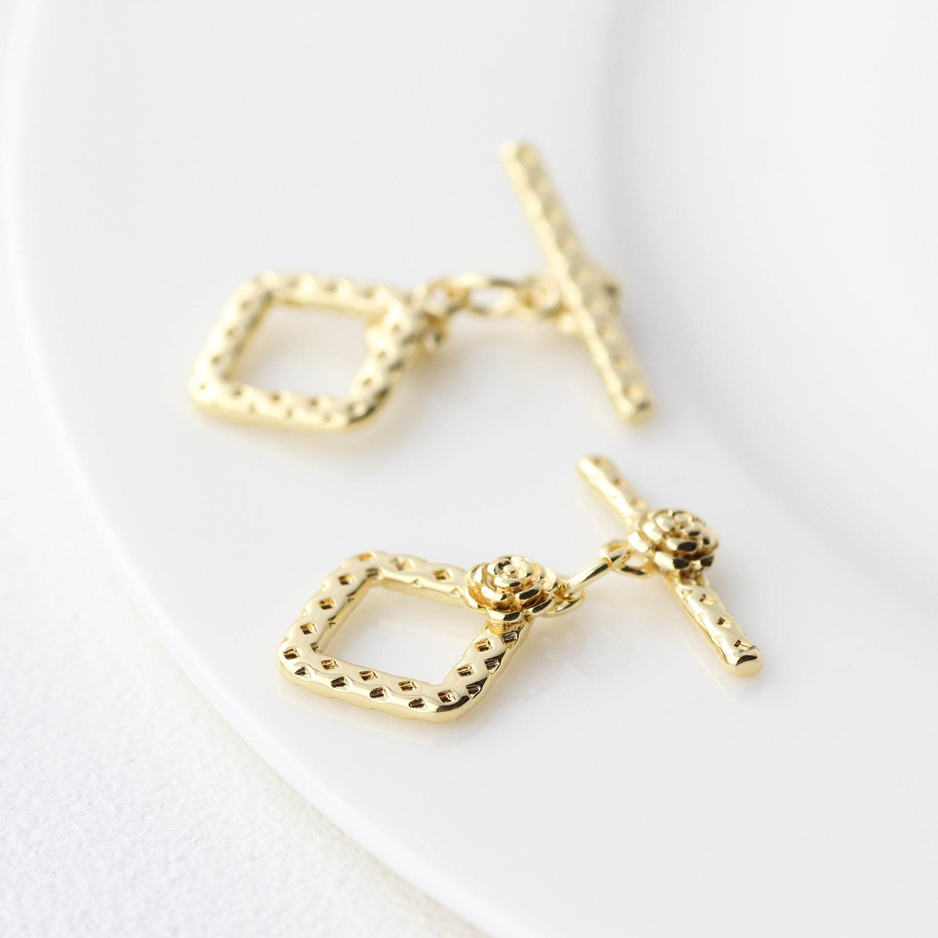 Real Gold Flower Bracelet - 18K Gold-Plated Elegant Jewelry for All Occasions - Buy Center