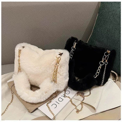 Stylish Square Plush Chain Bag - Soft Shoulder Bag for Urban Fashion - Buy Center