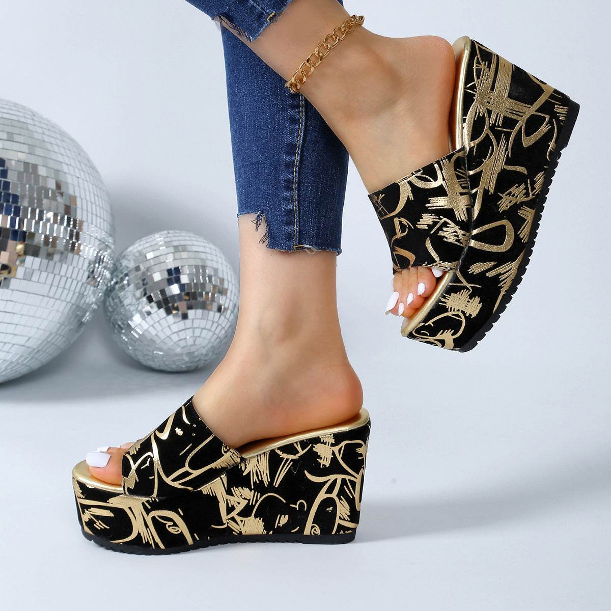 Stylish Round Toe Wedge Slippers - Comfortable & Trendy Women's Footwear - Buy Center